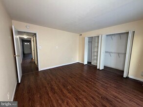 316 Park Pl Dr in Cherry Hill Township, NJ - Building Photo - Building Photo