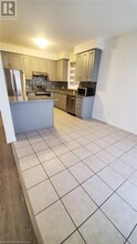 19 Saddlebrook Ct in Kitchener, ON - Building Photo - Building Photo