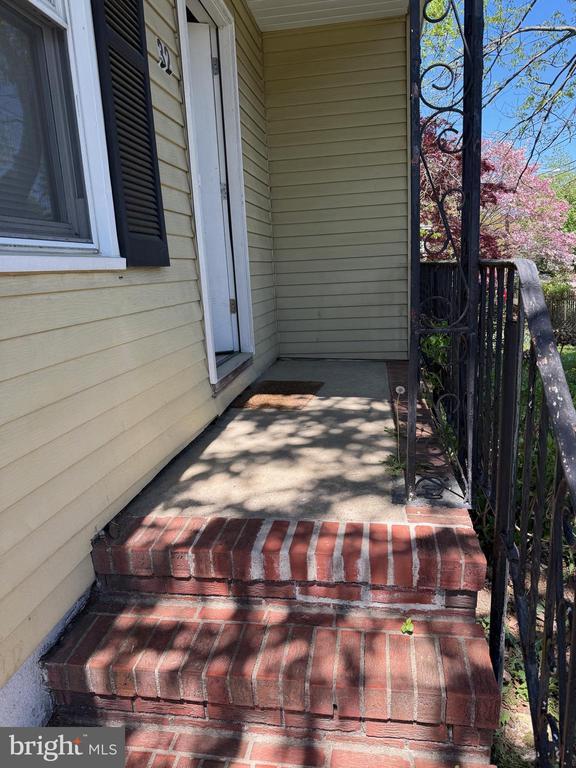 property at 32 Keswick Ave