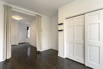 383 2nd St, Unit 139-0032 in Jersey City, NJ - Building Photo - Building Photo