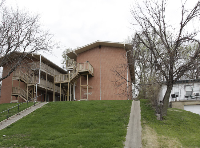 California Hill in Omaha, NE - Building Photo - Building Photo