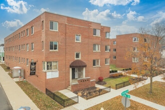 The Huntington in Fort Wayne, IN - Building Photo - Building Photo