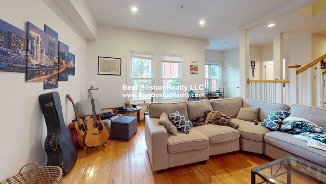 23 Porter St in Somerville, MA - Building Photo - Building Photo
