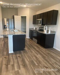 1015 McLellan Dr photo'