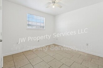 204 Wilker Neal Ave in River Ridge, LA - Building Photo - Building Photo