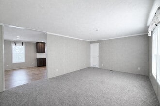 52167 Williamsburg Ln in New Baltimore, MI - Building Photo - Building Photo