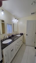 1900 E Del Lago Rd in Palm Springs, CA - Building Photo - Building Photo