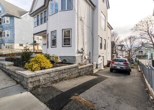 17 Cleveland Ave in Everett, MA - Building Photo - Building Photo