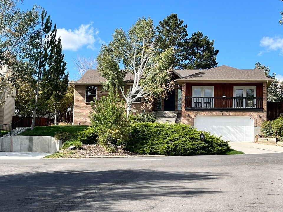 362 Hillside Cir in Alpine, UT - Building Photo