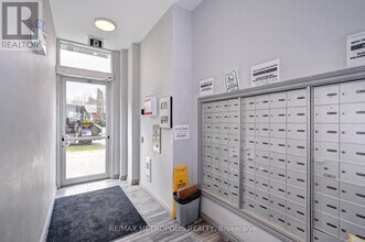 275 Larch St in Waterloo, ON - Building Photo - Building Photo