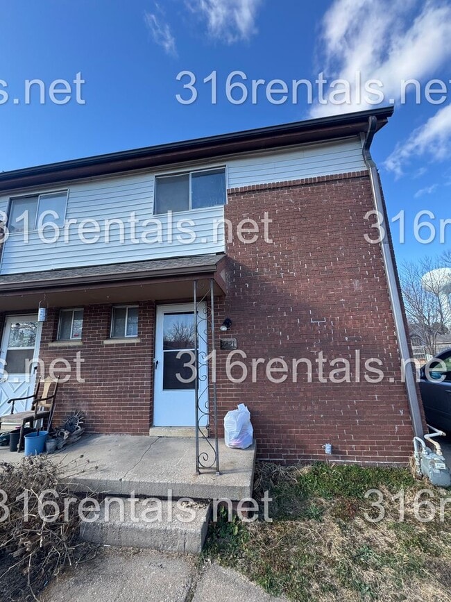 property at 1619 Berry Ave