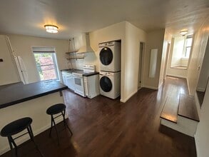 1 Ten Broeck St, Unit 3 in Albany, NY - Building Photo - Building Photo