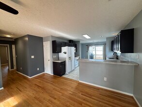 42 Lodge Rd in Poquoson, VA - Building Photo - Building Photo