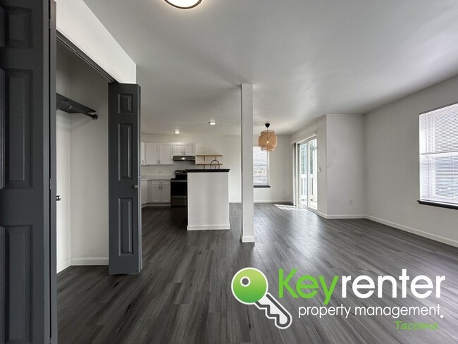 613 S 27th St in Tacoma, WA - Building Photo - Building Photo