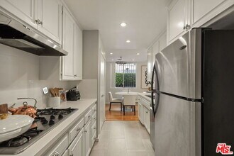 1338 Harvard St in Santa Monica, CA - Building Photo - Building Photo