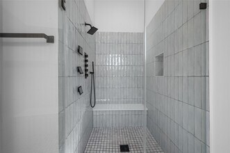 5705 Dolores St in Houston, TX - Building Photo - Building Photo