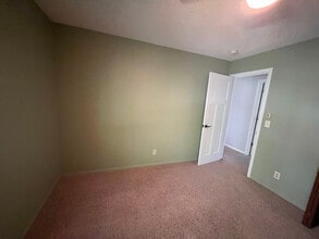 8605 Ivywood Ave S in Cottage Grove, MN - Building Photo - Building Photo