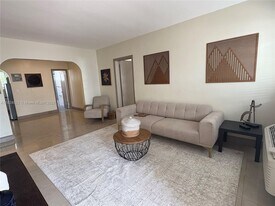 503 75th St in Miami, FL - Building Photo