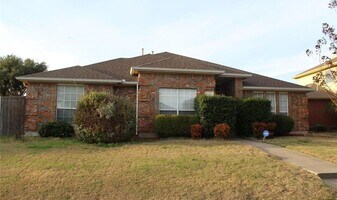 2805 Daniel Creek in Mesquite, TX - Building Photo
