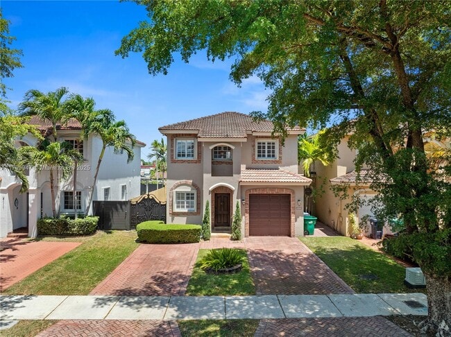 9101 SW 41st St in Miami, FL - Building Photo - Building Photo
