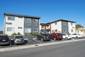 614-632 S Bancroft St in San Diego, CA - Building Photo - Building Photo