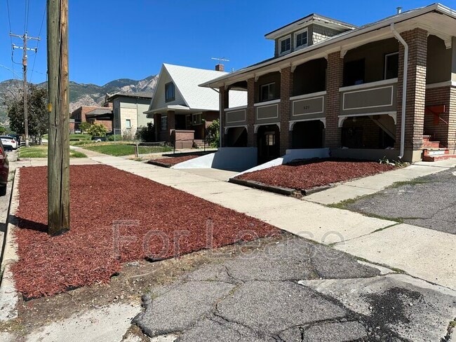 property at 521 21st St