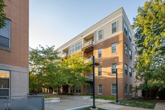 Summit Lofts in St. Louis, MO - Building Photo - Building Photo