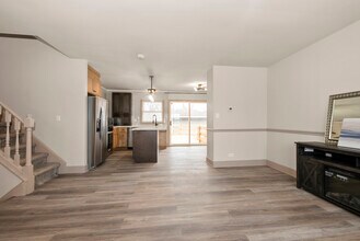 836 Lily Cache Ln in Bolingbrook, IL - Building Photo - Building Photo