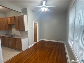 199 Central St in Bristol, CT - Building Photo