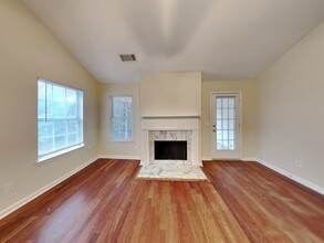 761 Sugar Oak Ln in Lawrenceville, GA - Building Photo - Building Photo