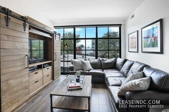 2030 8th St NW in Washington, DC - Foto de edificio - Building Photo