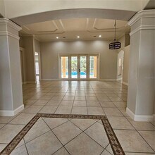 19128 Larchmont Dr in Odessa, FL - Building Photo - Building Photo