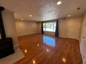 1370 Brickley Rd in Eugene, OR - Building Photo - Building Photo