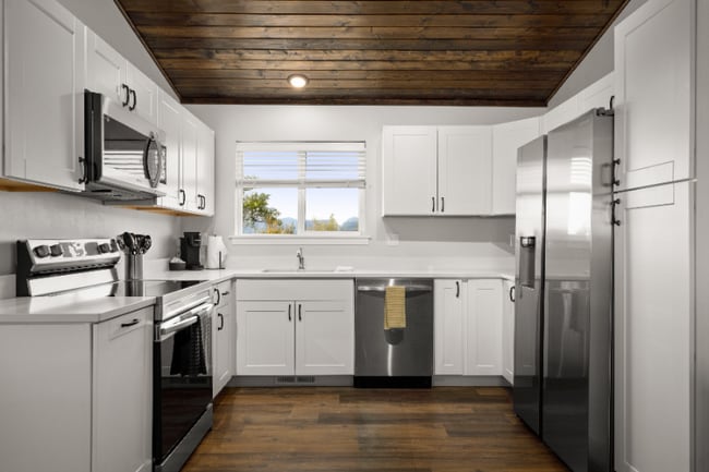 916 Jensen Rd in Columbia Falls, MT - Building Photo - Building Photo