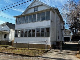 34 Rutland St in Woonsocket, RI - Building Photo