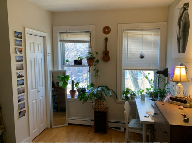 3 Warwick St, Unit 1 in Boston, MA - Building Photo - Building Photo