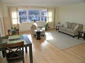 1600 Beacon St in Brookline, MA - Building Photo - Building Photo