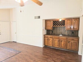 4708 Woodfield Dr in Arlington, TX - Building Photo - Building Photo