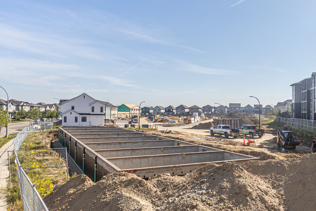 Secord Heights in Edmonton, AB - Building Photo - Building Photo