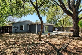 1806 Duke Ave in Austin, TX - Building Photo - Building Photo