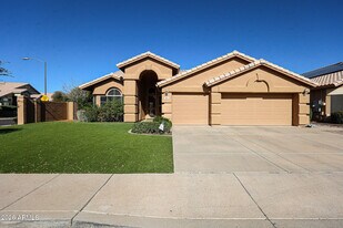 5930 W Louise Dr in Glendale, AZ - Building Photo