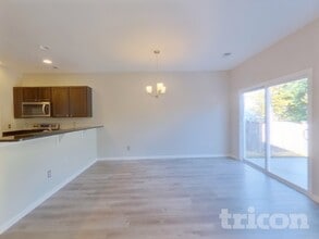 221 Chestnut Oak Ln in West Columbia, SC - Building Photo - Building Photo