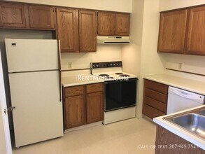 45 Valley View Ln, Unit C in Bangor, ME - Building Photo - Building Photo