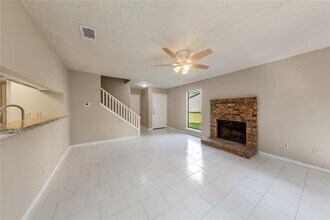 2608 Gwendolyn Ln in Austin, TX - Building Photo - Building Photo