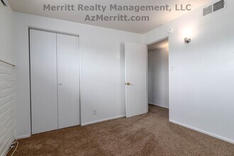 436 N Bahamas Dr in Tucson, AZ - Building Photo - Building Photo
