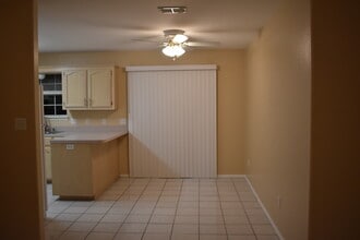 6800 N 8th St, Unit Apartment A in McAllen, TX - Building Photo - Building Photo
