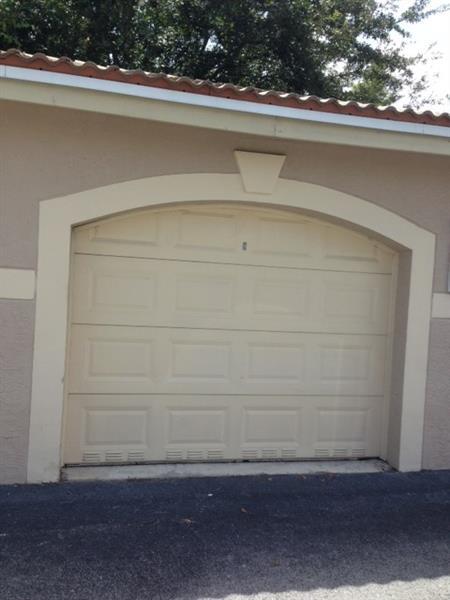 5045 Wiles Rd in Coconut Creek, FL - Building Photo - Building Photo