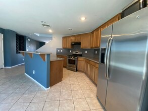 668 Magrath St in Las Vegas, NV - Building Photo - Building Photo