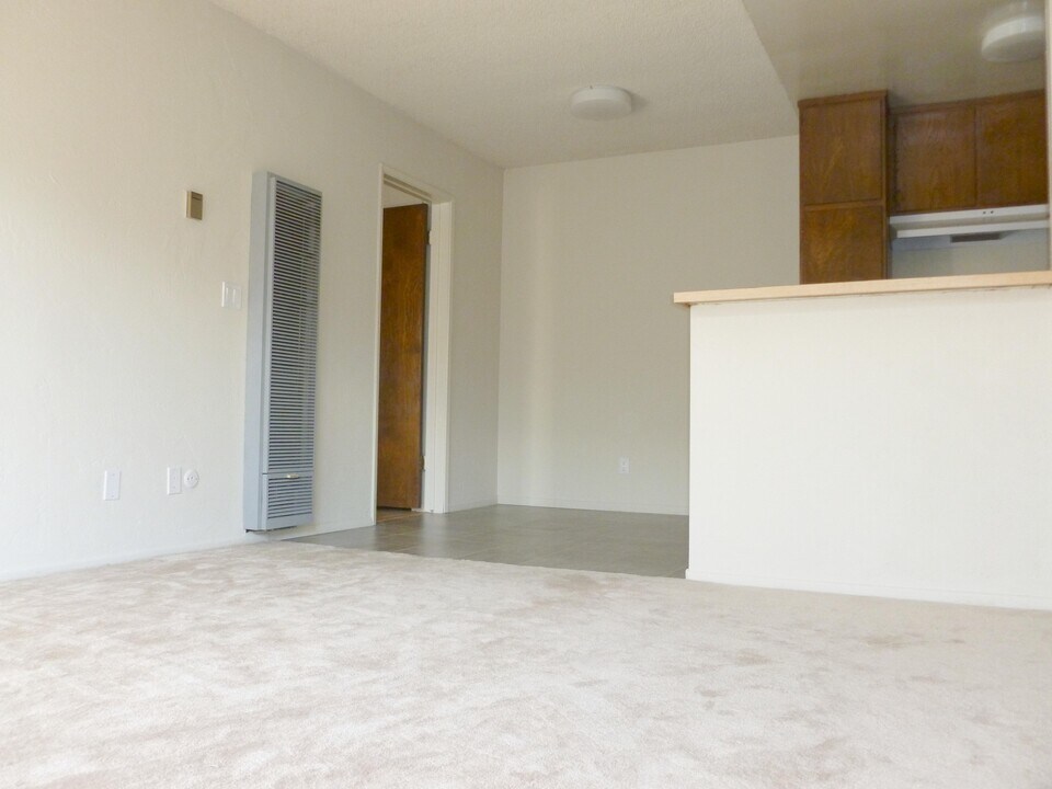 15001 Condon Ave in Lawndale, CA - Building Photo