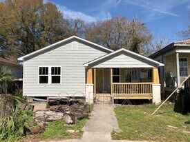 1814 Dayton St in North Charleston, SC - Building Photo